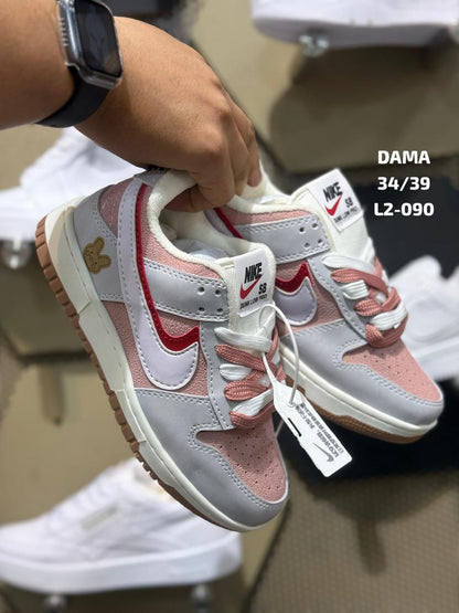 NIKE SB